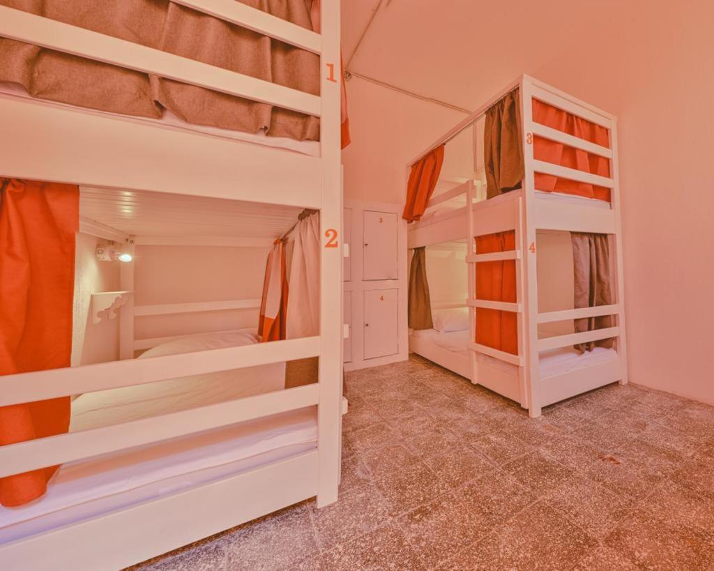 Macarena Hostel Flores Bagian luar foto