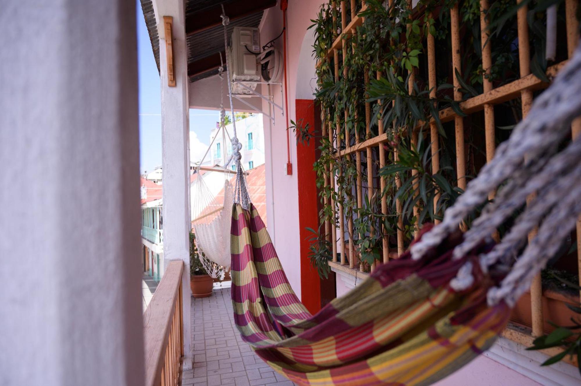 Macarena Hostel Flores Bagian luar foto
